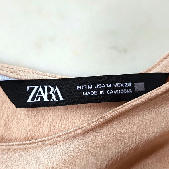 Zara shimmering sand gold blouse size medium - Picture 3 of 10